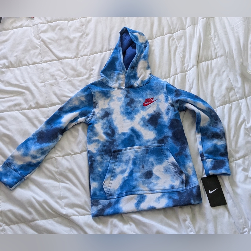 Nike Hoodie - Youth - New With Tags